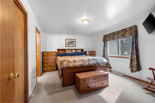 5808 LADE BEACH ROAD, Little Suamico, WI 54141