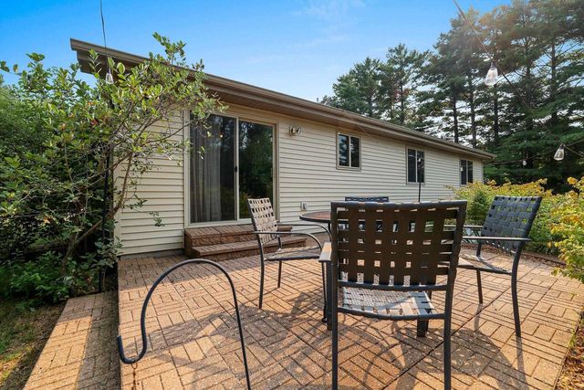 5808 LADE BEACH ROAD, Little Suamico, WI 54141