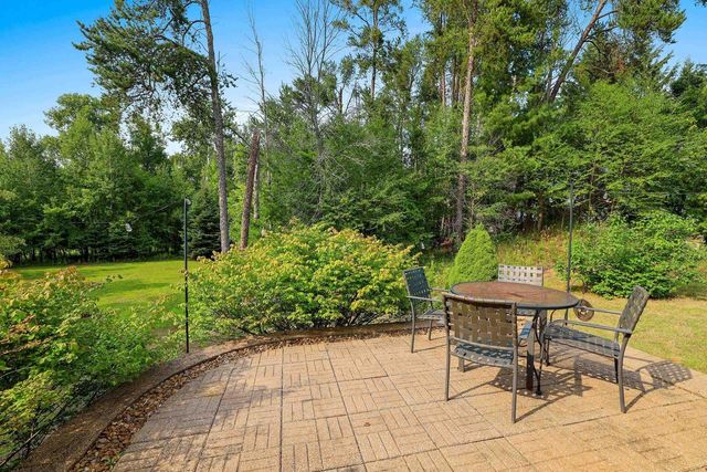 5808 LADE BEACH ROAD, Little Suamico, WI 54141