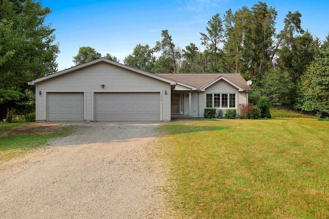 5808 LADE BEACH ROAD, Little Suamico, WI 54141