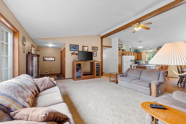 5808 LADE BEACH ROAD, Little Suamico, WI 54141