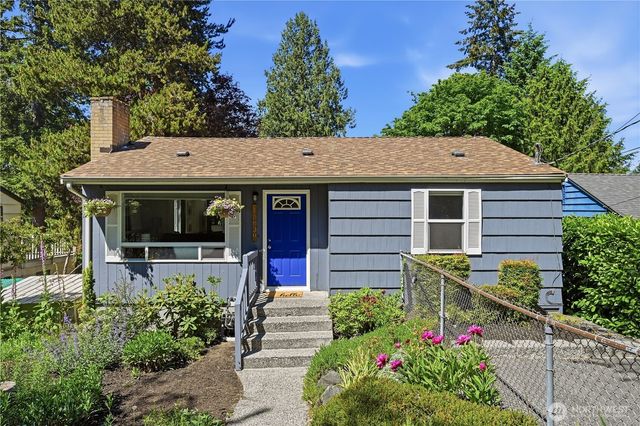 15839 15th Avenue NE, Shoreline, WA 98155