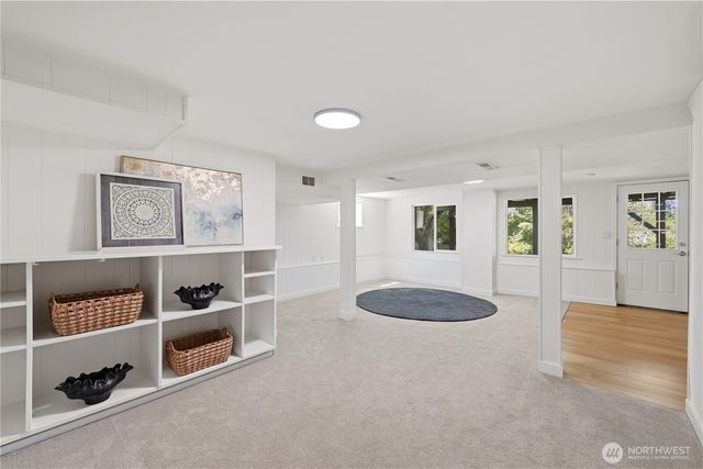 15839 15th Avenue NE, Shoreline, WA 98155