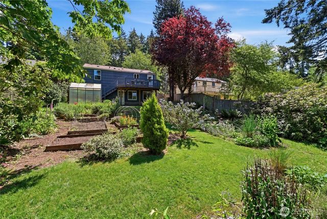 15839 15th Avenue NE, Shoreline, WA 98155