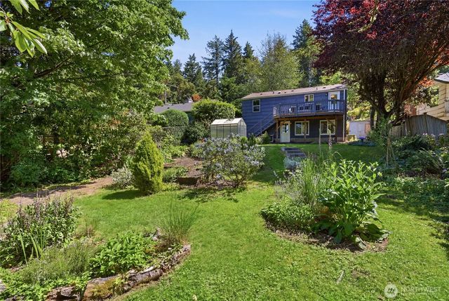 15839 15th Avenue NE, Shoreline, WA 98155