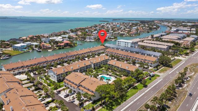 367 MADEIRA CIRCLE, Tierra Verde, FL 33715