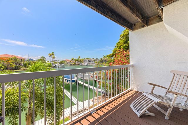 367 MADEIRA CIRCLE, Tierra Verde, FL 33715