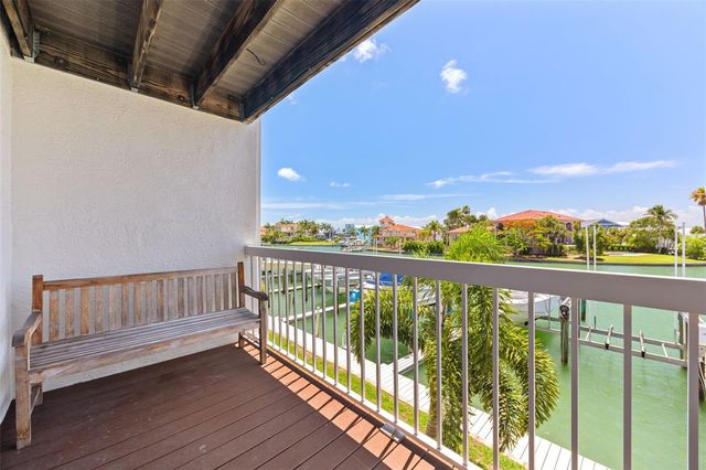 367 MADEIRA CIRCLE, Tierra Verde, FL 33715