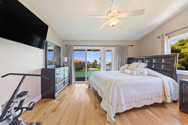 367 MADEIRA CIRCLE, Tierra Verde, FL 33715