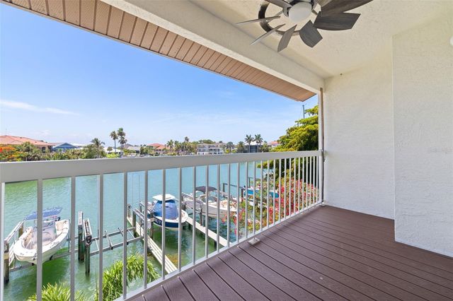 367 MADEIRA CIRCLE, Tierra Verde, FL 33715