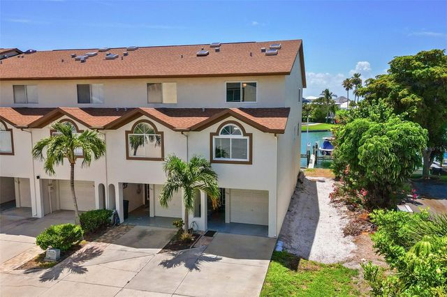 367 MADEIRA CIRCLE, Tierra Verde, FL 33715