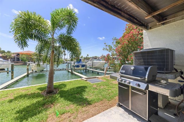 367 MADEIRA CIRCLE, Tierra Verde, FL 33715