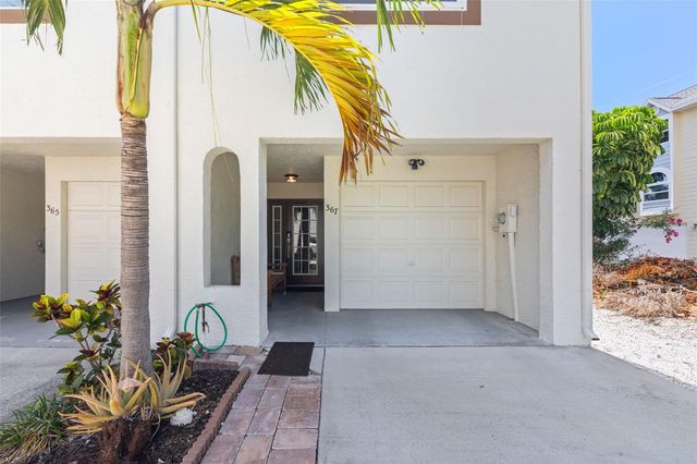 367 MADEIRA CIRCLE, Tierra Verde, FL 33715