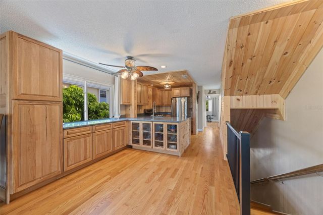 367 MADEIRA CIRCLE, Tierra Verde, FL 33715