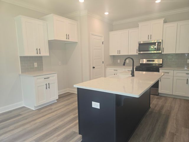 95 Castlewoods Way, Petal, MS 39465