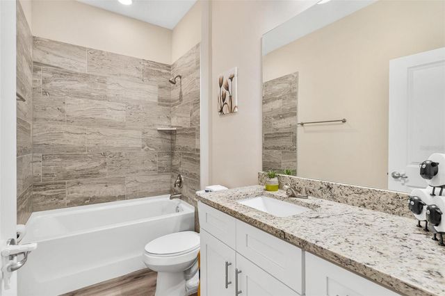 41428 TARPON AVENUE, Umatilla, FL 32784