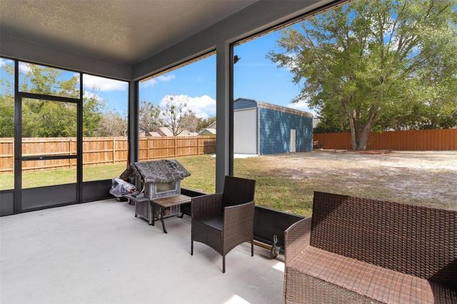 41428 TARPON AVENUE, Umatilla, FL 32784