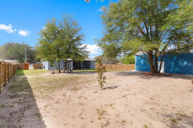 41428 TARPON AVENUE, Umatilla, FL 32784