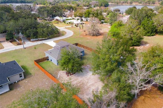 41428 TARPON AVENUE, Umatilla, FL 32784