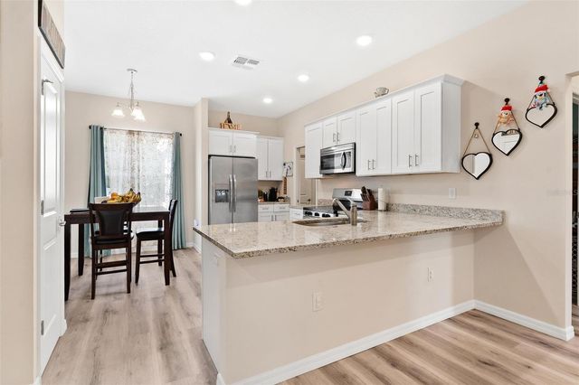 41428 TARPON AVENUE, Umatilla, FL 32784