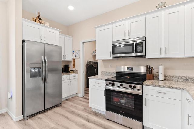 41428 TARPON AVENUE, Umatilla, FL 32784