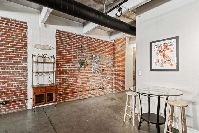 408 S Front St Apt 413, Memphis, TN 38103