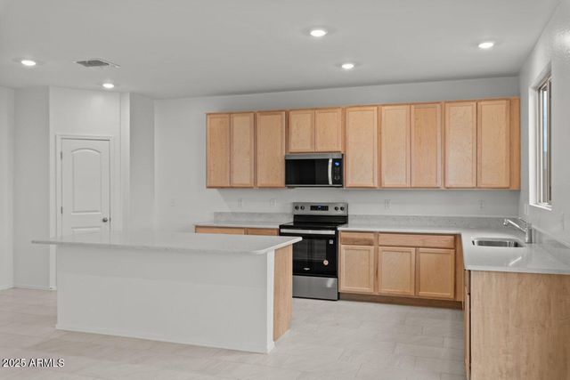 18180 E ZUZA Drive, Gold Canyon, AZ 85118