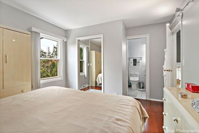 1569 Sherman Place, Des Plaines, IL 60016