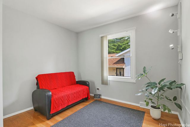 1569 Sherman Place, Des Plaines, IL 60016