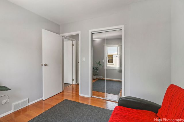 1569 Sherman Place, Des Plaines, IL 60016