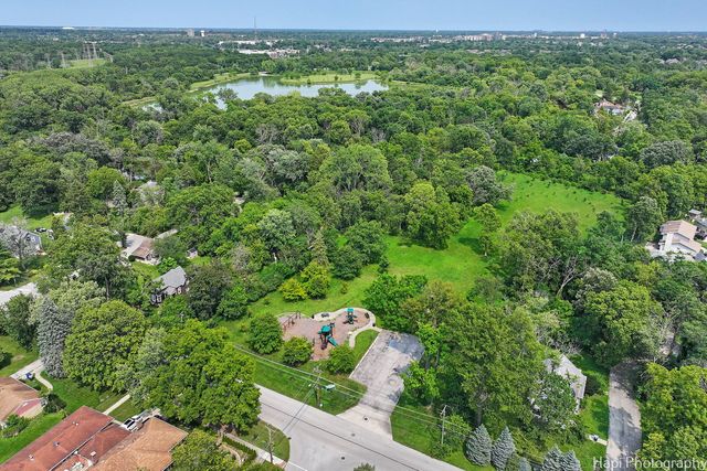 1569 Sherman Place, Des Plaines, IL 60016