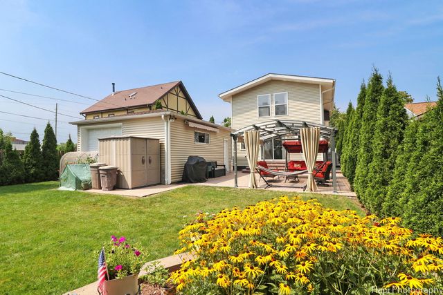 1569 Sherman Place, Des Plaines, IL 60016