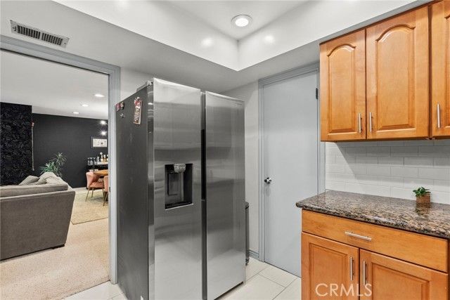 6752 Hillpark Drive 202, Los Angeles, CA 90068