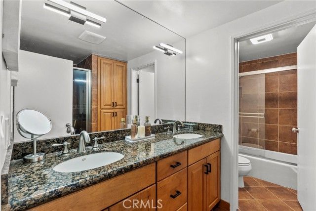 6752 Hillpark Drive 202, Los Angeles, CA 90068