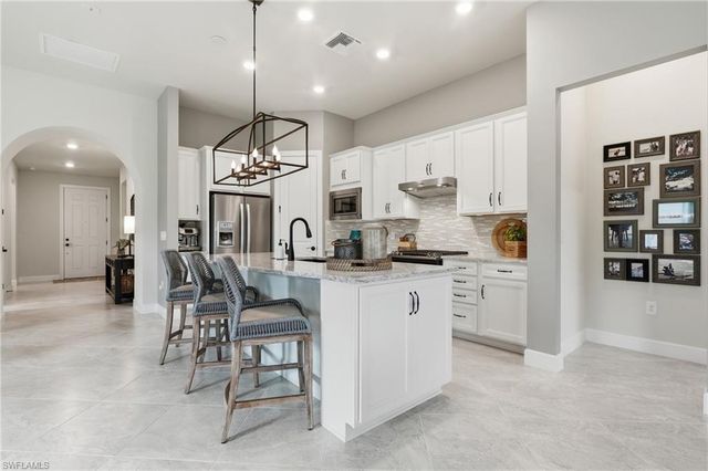 8877 Horned Lark DR, Naples, FL 34120