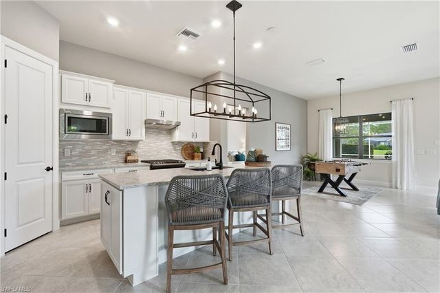 8877 Horned Lark DR, Naples, FL 34120