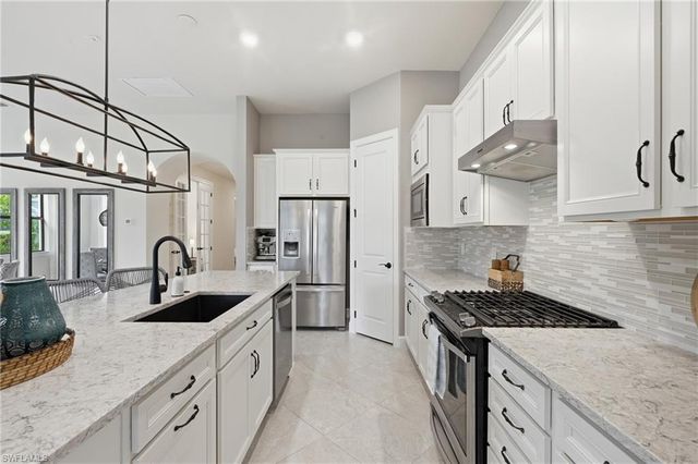 8877 Horned Lark DR, Naples, FL 34120