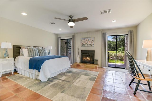 402 Lost Echo # 8, Horseshoe Bay, TX 78657