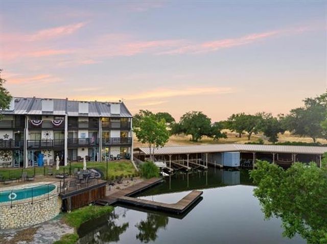 402 Lost Echo # 8, Horseshoe Bay, TX 78657