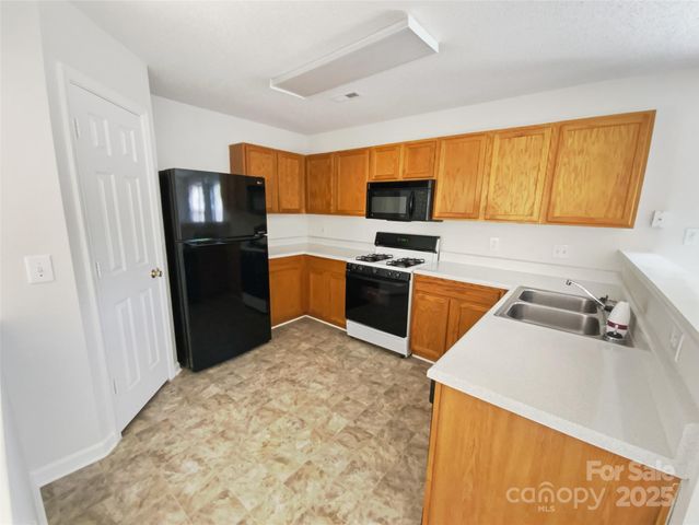4437 Devonhill Lane, Charlotte, NC 28269