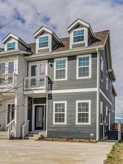 904A Marilyn Rd, Nashville, TN 37209