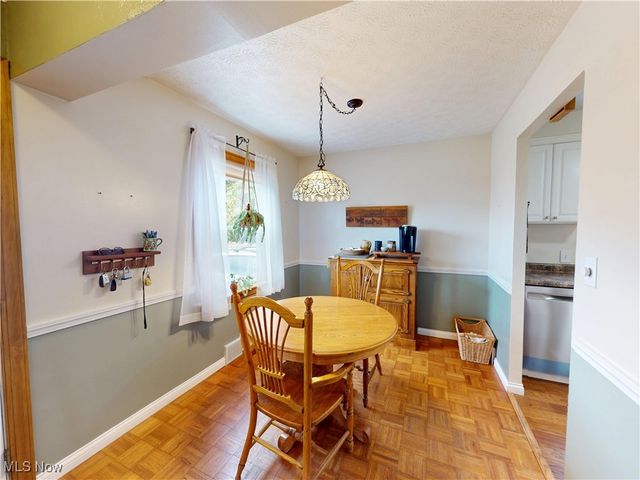 317 E 330th Street, Willowick, OH 44095