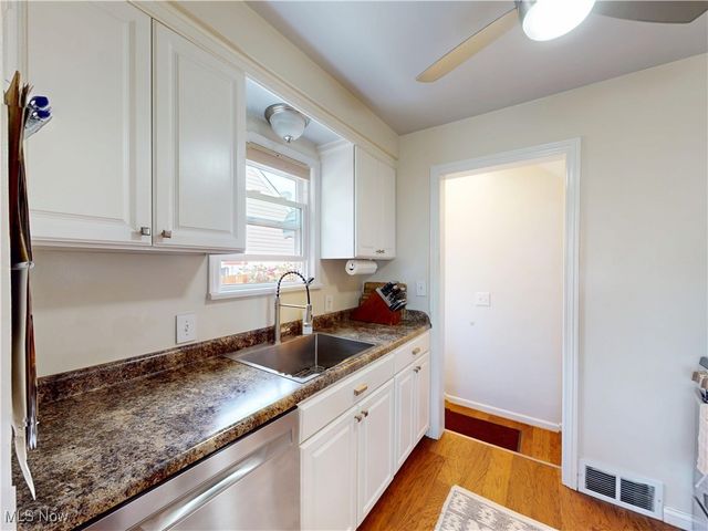 317 E 330th Street, Willowick, OH 44095