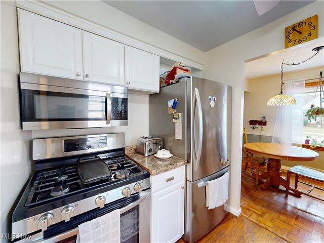 317 E 330th Street, Willowick, OH 44095