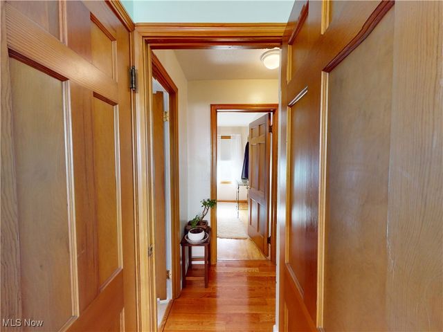 317 E 330th Street, Willowick, OH 44095