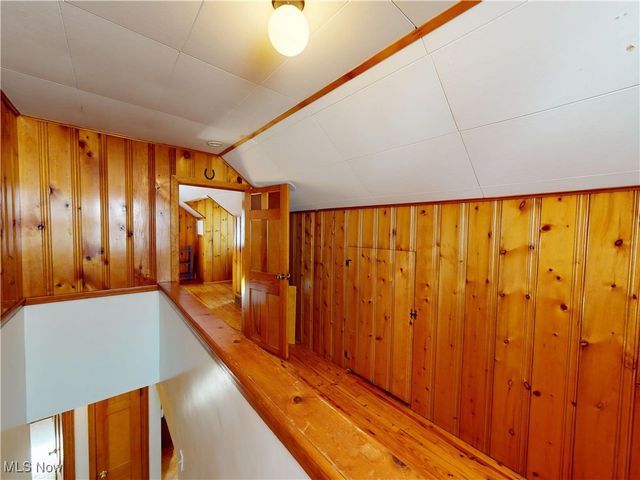 317 E 330th Street, Willowick, OH 44095