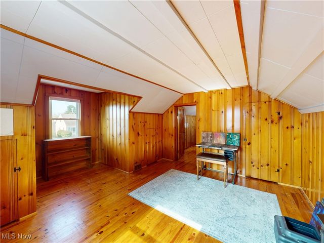 317 E 330th Street, Willowick, OH 44095