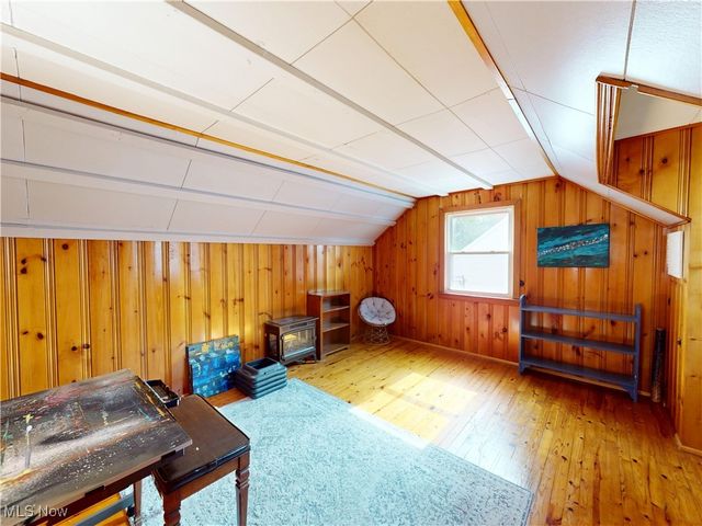 317 E 330th Street, Willowick, OH 44095