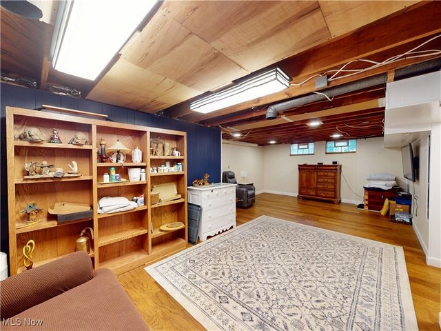 317 E 330th Street, Willowick, OH 44095