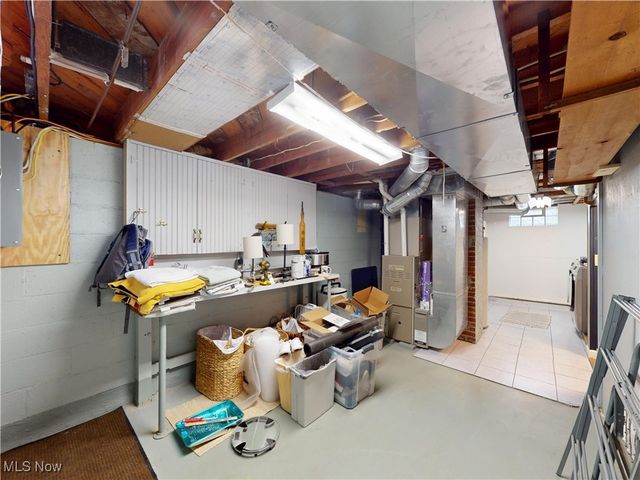 317 E 330th Street, Willowick, OH 44095